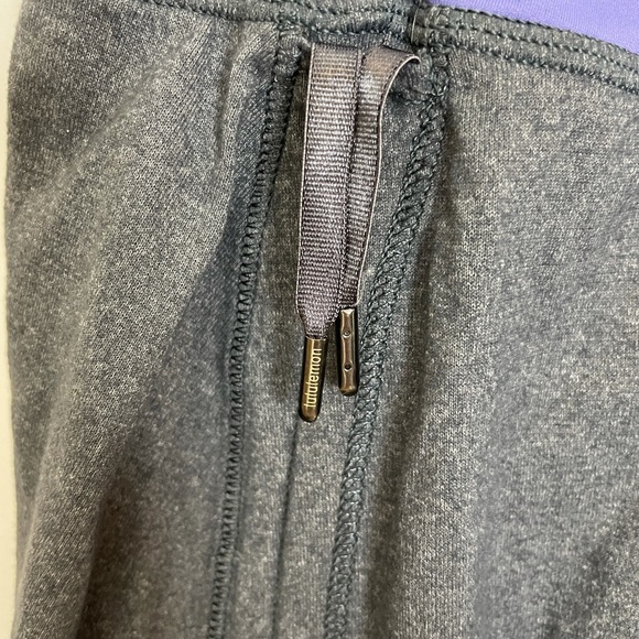 Lululemon Hot N Sweaty Skirt Size 6 ! - Picture 4 of 6